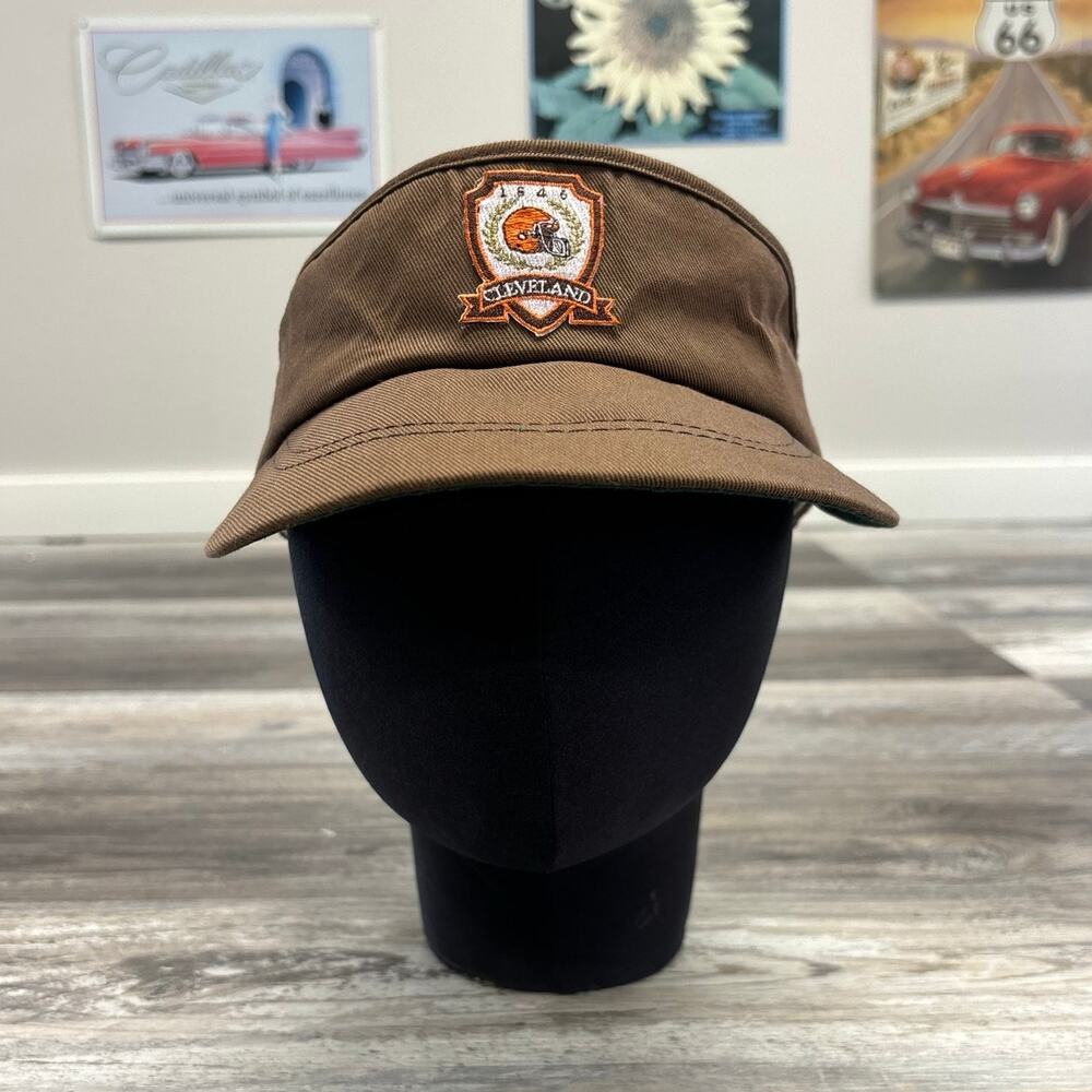 NFL Cleveland Browns Mens One Size 70s 80s Cloverdale Logo Strapback Visor Hat
